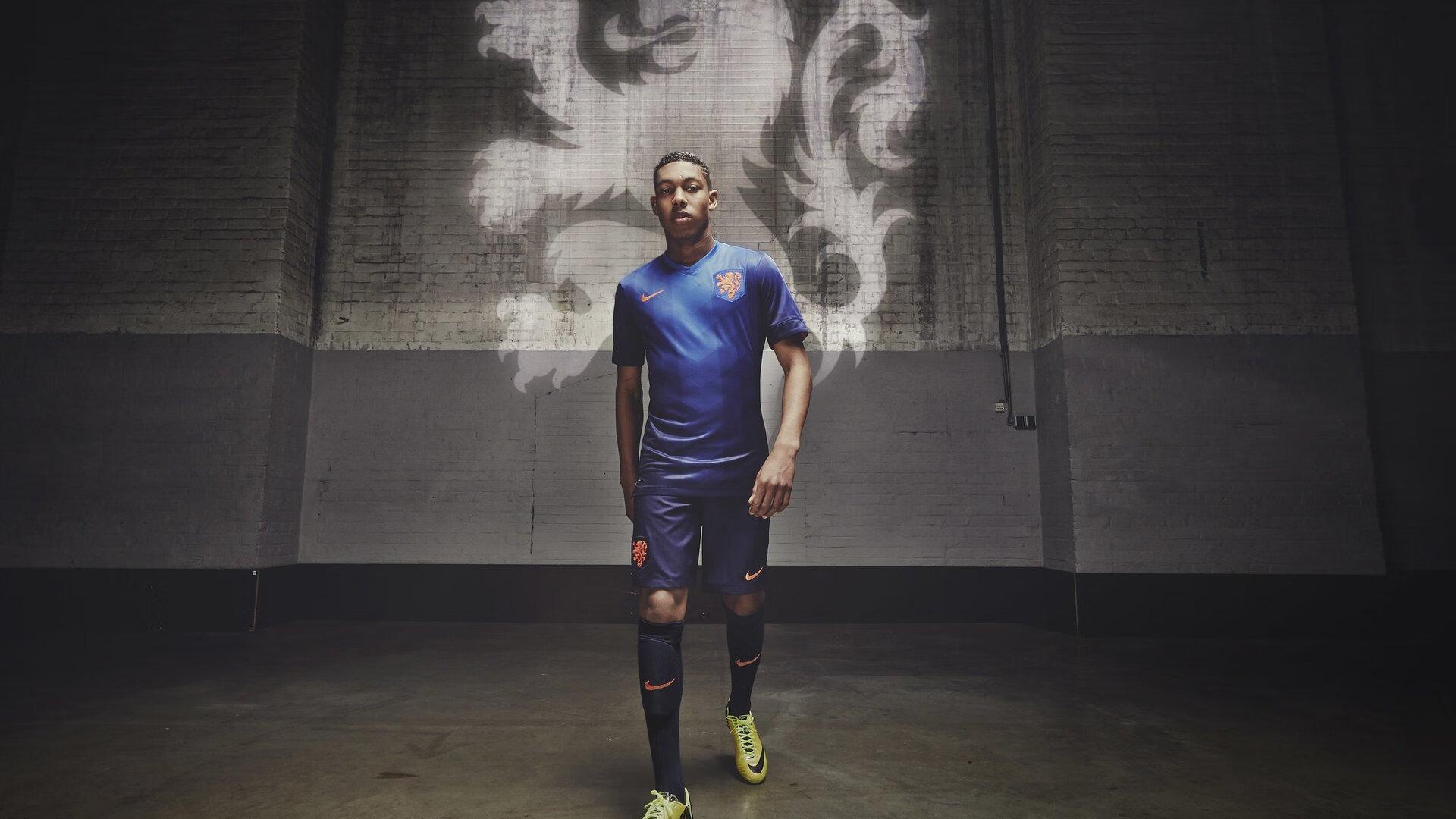 世界杯激战正酣，豪门对决引爆全球热潮，新星闪耀改写格局